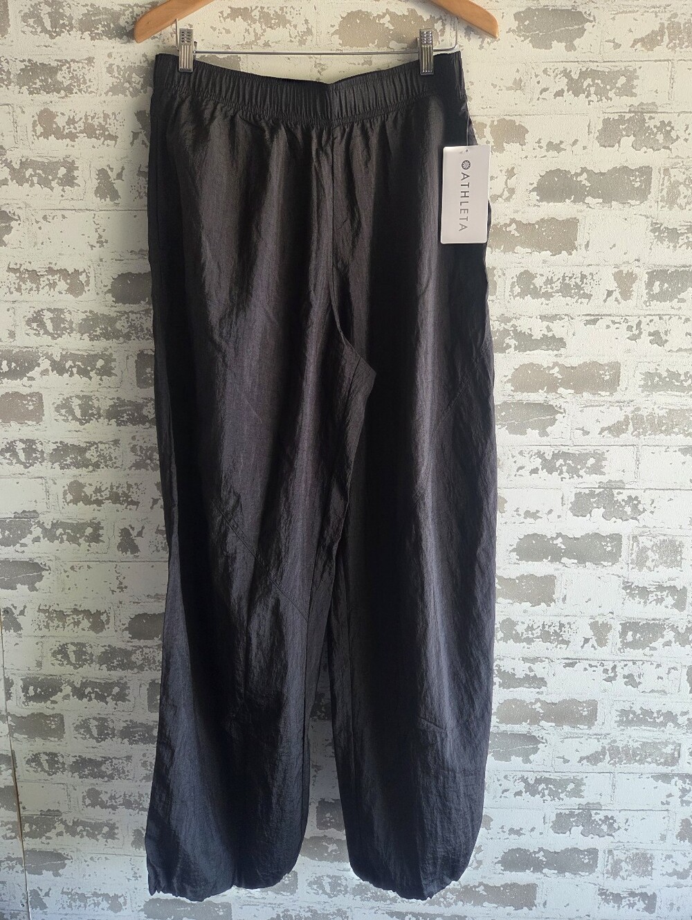 Athleta Black Lunar Utility Pant Large NWT Parachute Track Jogger